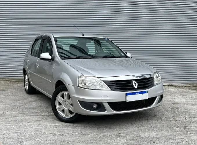 Renault Logan Expression Hi-flex 1.6 16V 4P AUT 2012