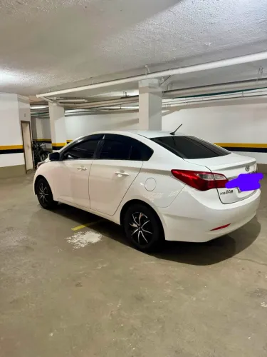 Hyundai HB20S C.plus/c.style 1.6 Flex 16V Mec.4p 2015