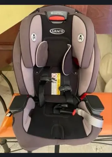 Vendo Cadeirinha de Bebê 