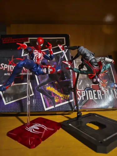 (Third Party) Actions Marvel Spiderman ps4 + Miles Morales!