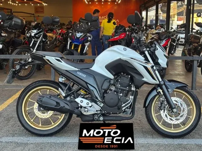 Yamaha FZ25 250 FAZER CONNECTED