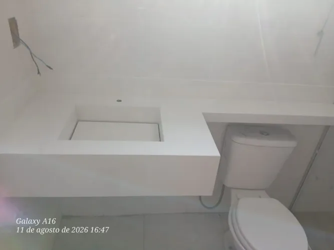Pia de banheiro em porcelanato