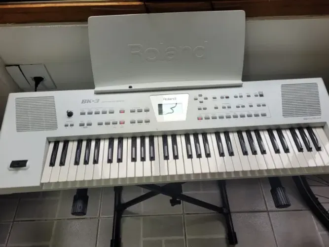 Teclado Roland Bk-3 Backing Keyboard + Fonte + Bag + Pedestal + NF - Usado