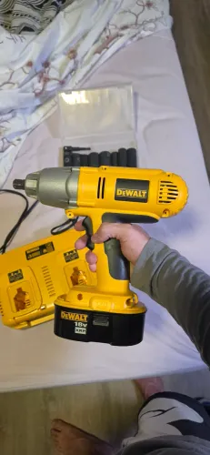 Chave de Impacto DeWalt 18V XRP Original + Carregador + Soquetes | Nunca Usada
