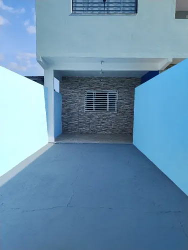Alugo lindo apto terreo com 3 quartos próximo Av. das Torres