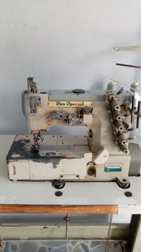 Máquina de costura