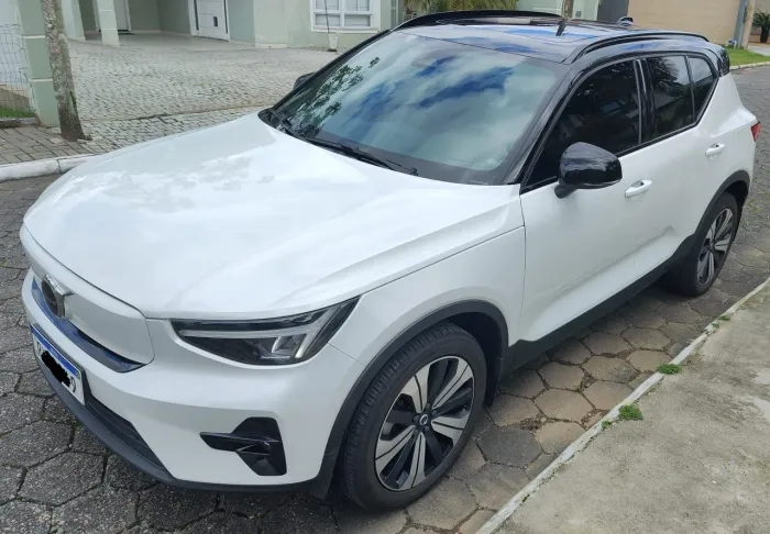 Volvo XC40 Recharge Plus (elétrico) 2023