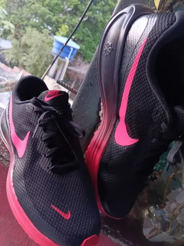 Tênis modelo Nike super confortável