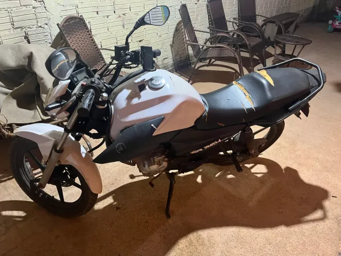Vendo moto pra chácara