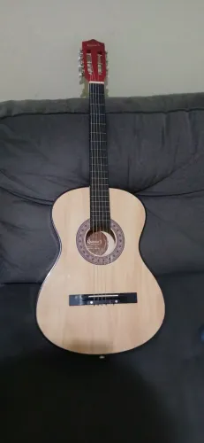 Violão tamanho adulto Queen's semi novo