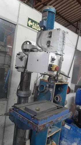 Furadeira radial engrenada