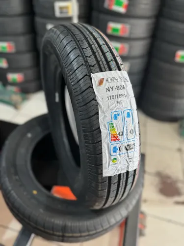 Pneu 175/75/14 Onyx Novo (instalação grátis)