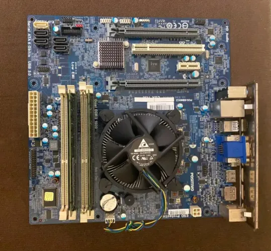 Placa mãe 1150 com processador i3 4170 + 8 gb de memória DDR3 1600 cooler e espelho