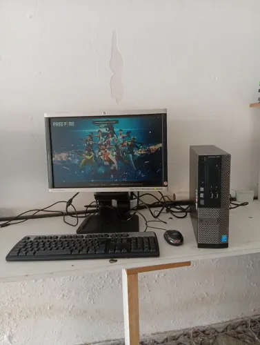 Vende se Pc completo core i5 4 geração 8gb memória HD 500gb trecado e mause monitor 19 