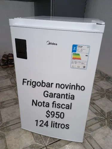 Frigobar novinho 
