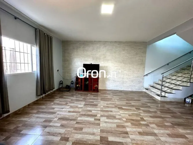 Sobrado à venda, 319 m² por R$ 999.000,00 - Setor Goiânia 2 - Goiânia/GO