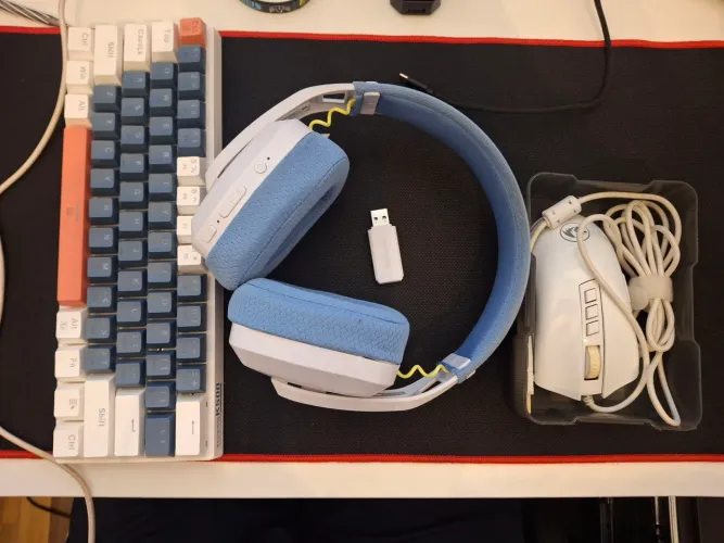 Kit gamer (teclado, mouse e headset)