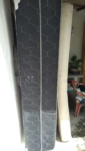 Vendo cama solteiro 