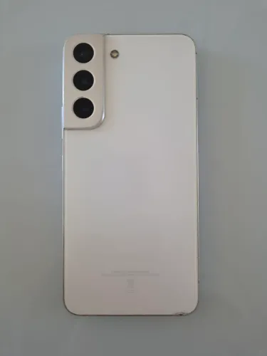 Samsung S22+ com defeito