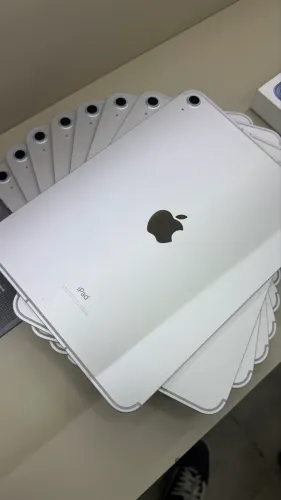 Ipad 10 256GB WI-FI + CELULAR BATERIA 100% GARANTIA 6 MESES !!