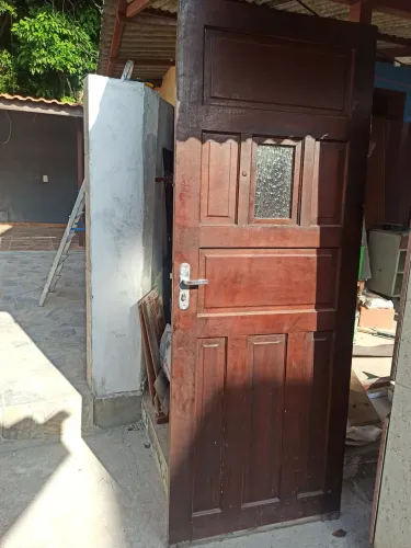 Porta de madeira!