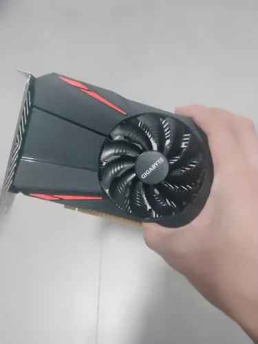 GTX 1050 QUASE CERTEZA QUE ESTÁ FUNCIONANDO! (LEIA A DESCRIÇÃO)