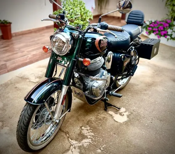 Royal Enfield Classic 350 (zerada)