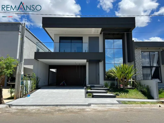 Casa com 4 Quartos à venda, 244m² - Residencial Di Monaco