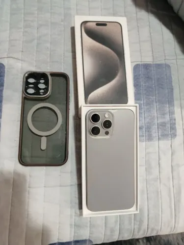 iPhone 15 Pro Max 256gb completo 