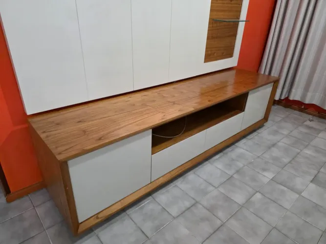 Painel e rack de TV 