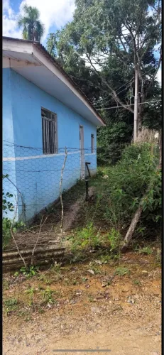 VENDE SE PEQUENA CHÁCARA