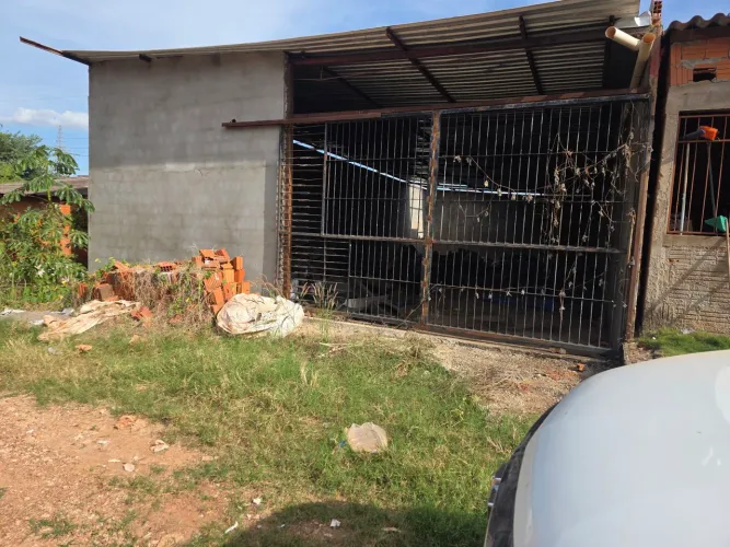 Abaixei pra vender rapido  barracao frente para av contorno leste 