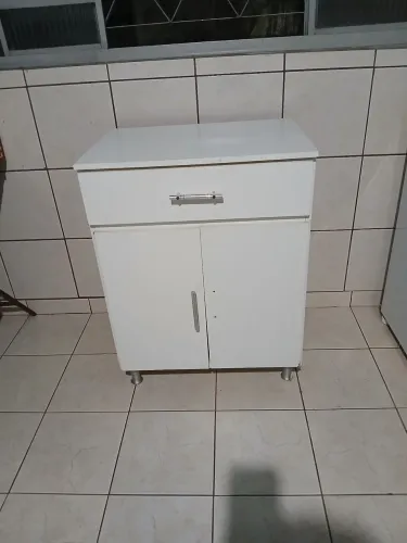 Armário multiuso 100% MDF
