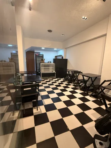 Procuro parceiro/ parceira para cafeteria próximo ao farol da Barra .