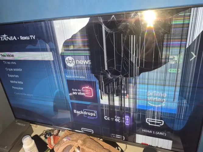 Vendo TV 42 polegadas. Retirada de peças.