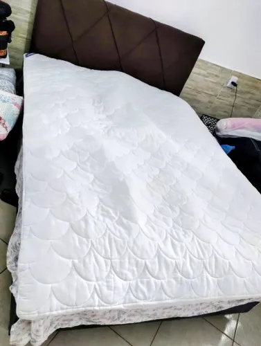 Capa almofadada Ortobom para colchão Queen  size 