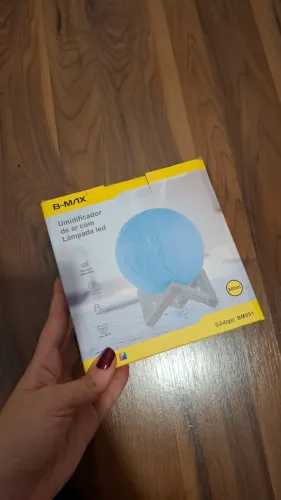 Umidificador de ar com Lâmpada LED