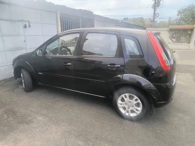 Ford Fiesta 1.6 16V Flex Mec. 5P 2013