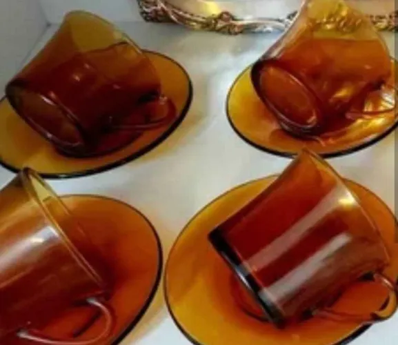 4 xicaras antigas duralex CHA