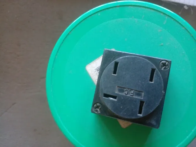 Tomada externa telefone comum