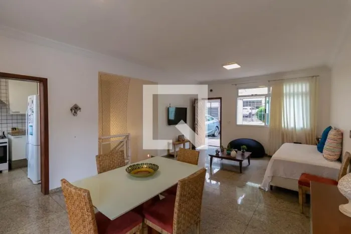 Casa à Venda - Sion, 5 Quartos, 220 m2