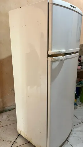 Geladeira Brastemp - 2 portas - 330L