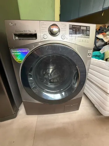 Lava e Seca LG DirectDrive 10,2kg Lava / 6kg Seca Inox