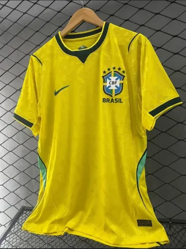 Camisa do Brasil feminina M