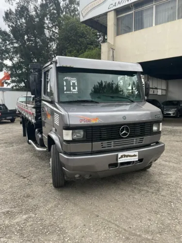 MB 710 ANO 2010 EQUIP. COM CARROCERIA ABERTA
