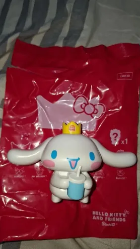Burguer King - Hello Kitty | Boneco Cinnamoroll