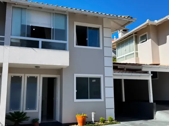 Casa em condominio fechado