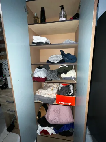 Guarda roupa mini 