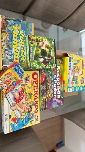 Tabuleiros e Jogos (brinquedos)