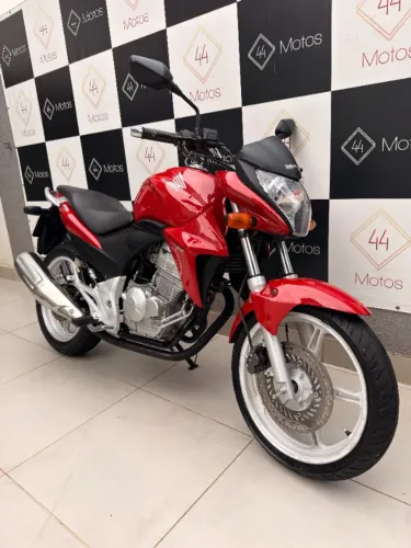 Honda CB 300R 2015